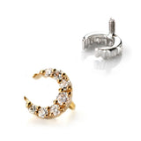 可愛い三日月ピアス