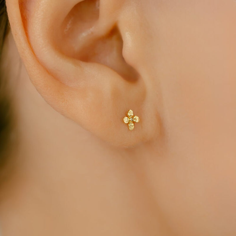 K18 Flower