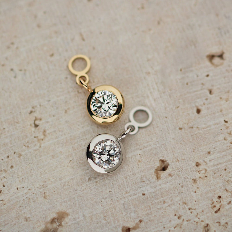 K18/Pt Diamond Charm Bezel
