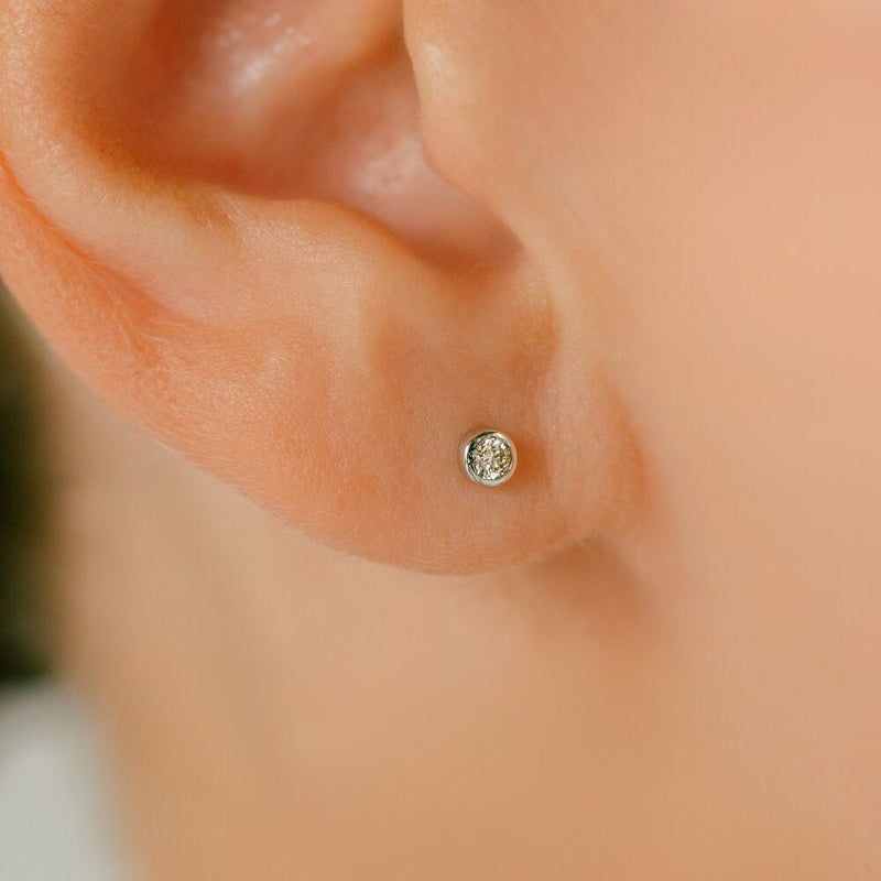 K18/Pt Diamond Dot S